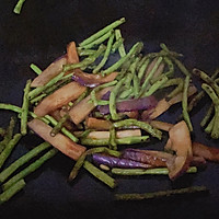 #不容错过的鲜美滋味#豆角烧茄子的做法图解7
