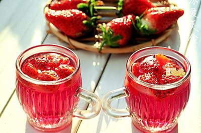 给自己一份美味养生礼物——秘酿养颜美容草莓酒