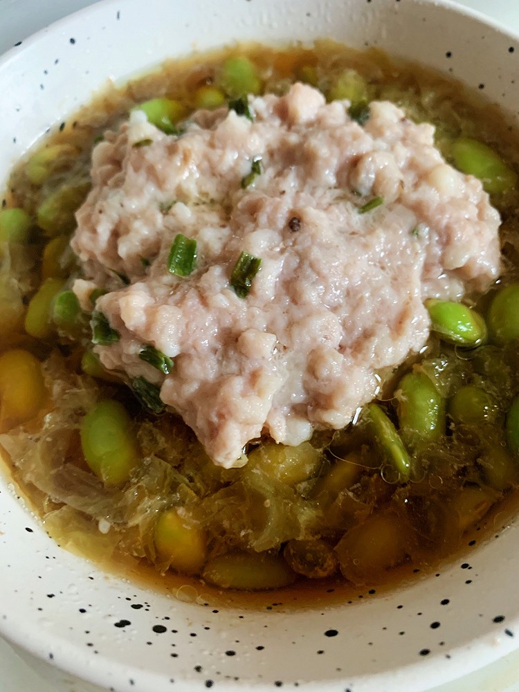 肉饼蒸毛豆的做法