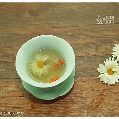 菊花枸杞茶：清香四溢的养生花茶