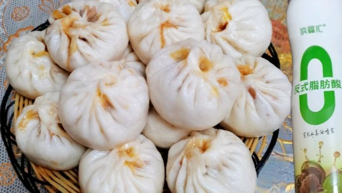 三鲜小笼包
