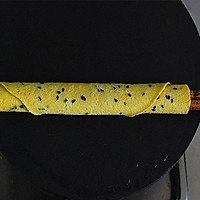 平底锅蛋卷的做法图解7