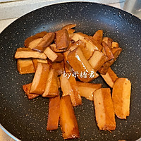 下饭硬菜：香干回锅肉的做法图解9