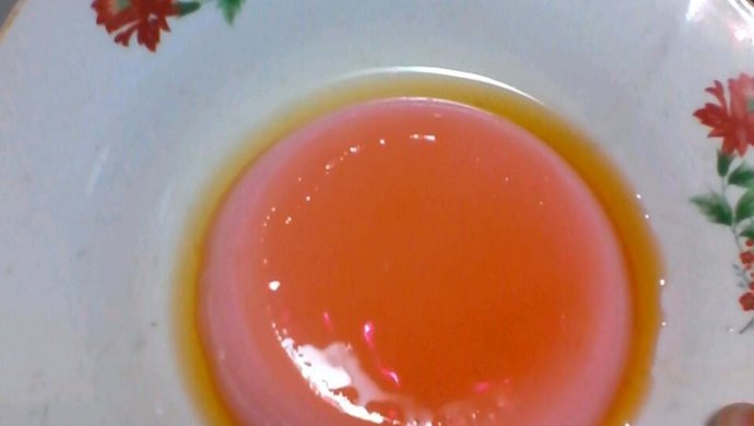 焦糖牛奶蛋草莓布丁