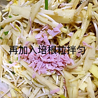 豆芽土豆培根春卷的做法图解3