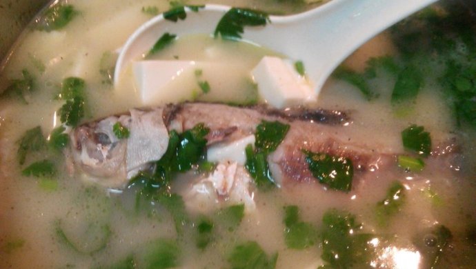 鲫鱼豆腐汤