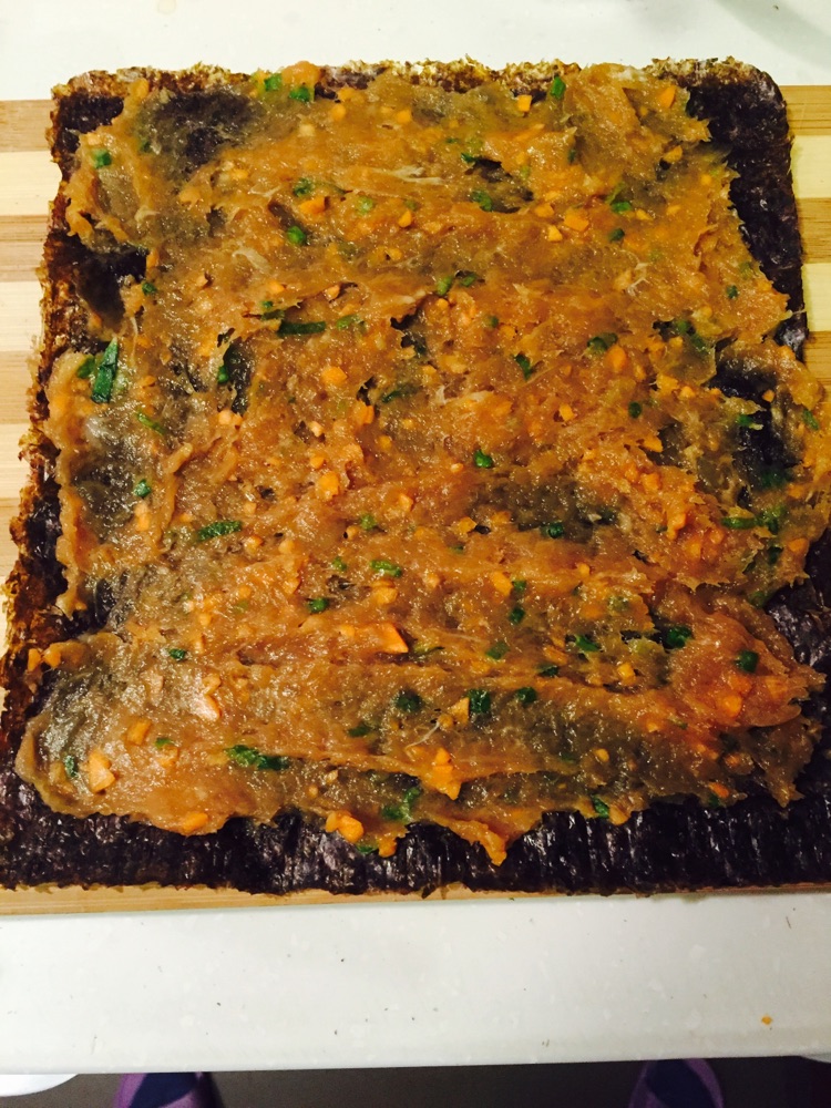 胡萝卜鸡肉海苔卷的做法图解3