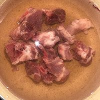 排骨腊味煲仔饭的做法图解1
