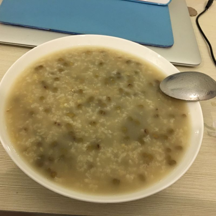绿豆粥的做法
