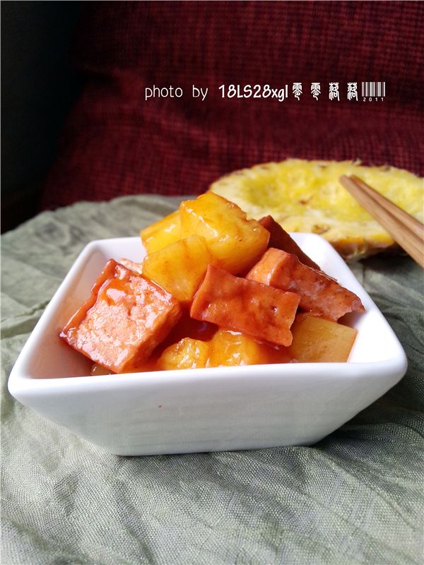 菠萝咕咾豆腐