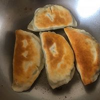 韭菜盒子的做法图解12