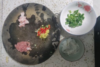 银鱼猪肉汤（麻辣）