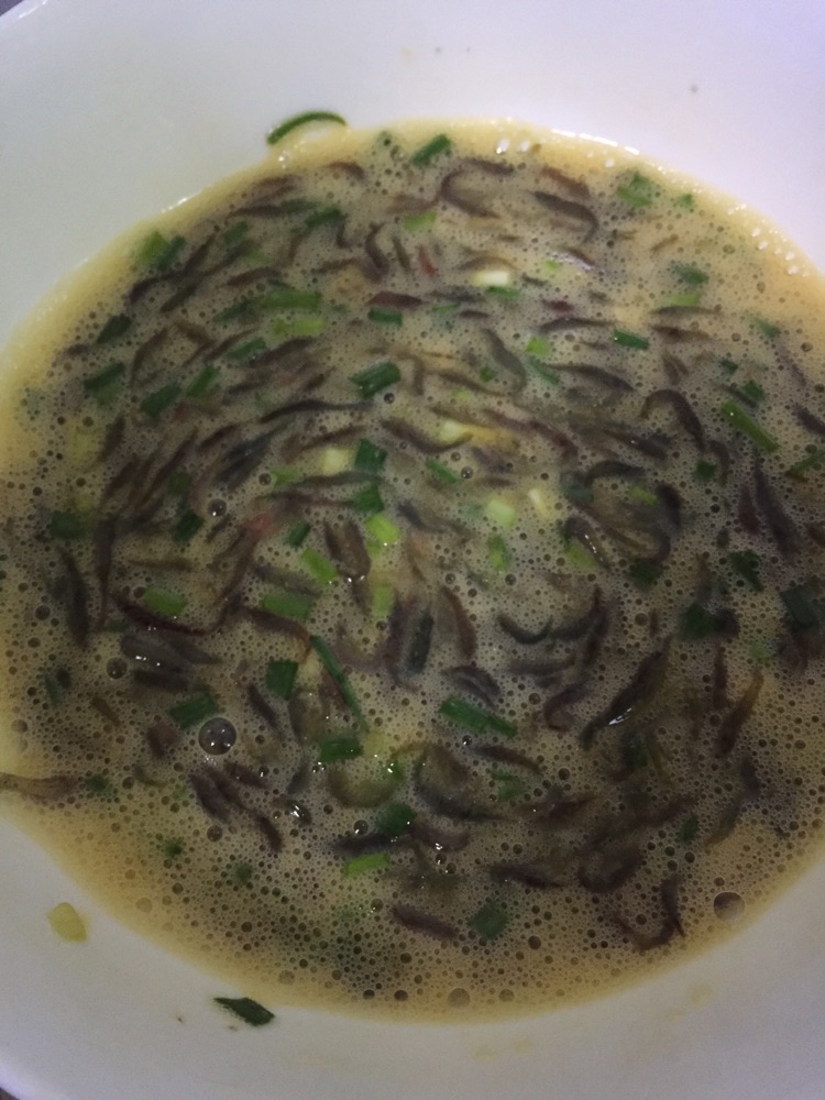 小虾鸡蛋饼的做法图解4