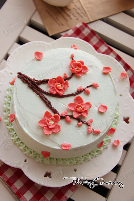 梅花图案生日蛋糕图片图片