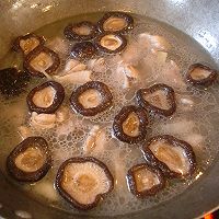 【香菇烧鸡】的做法图解5
