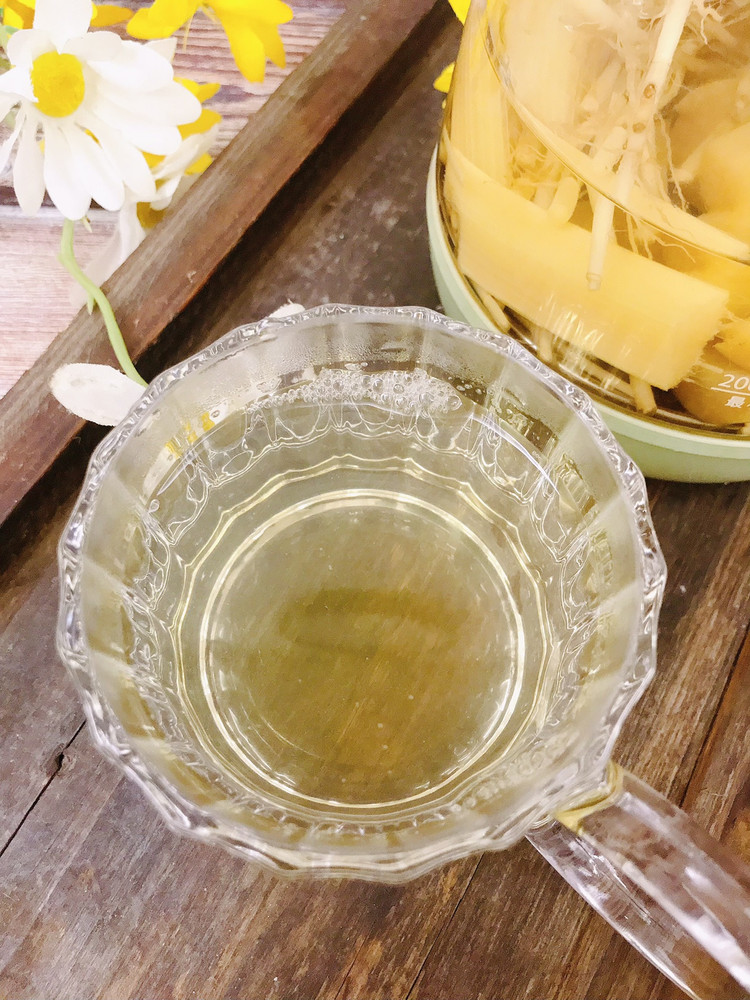 竹蔗茅根水的做法