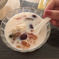 养颜椰汁玫瑰桃胶的做法图解4