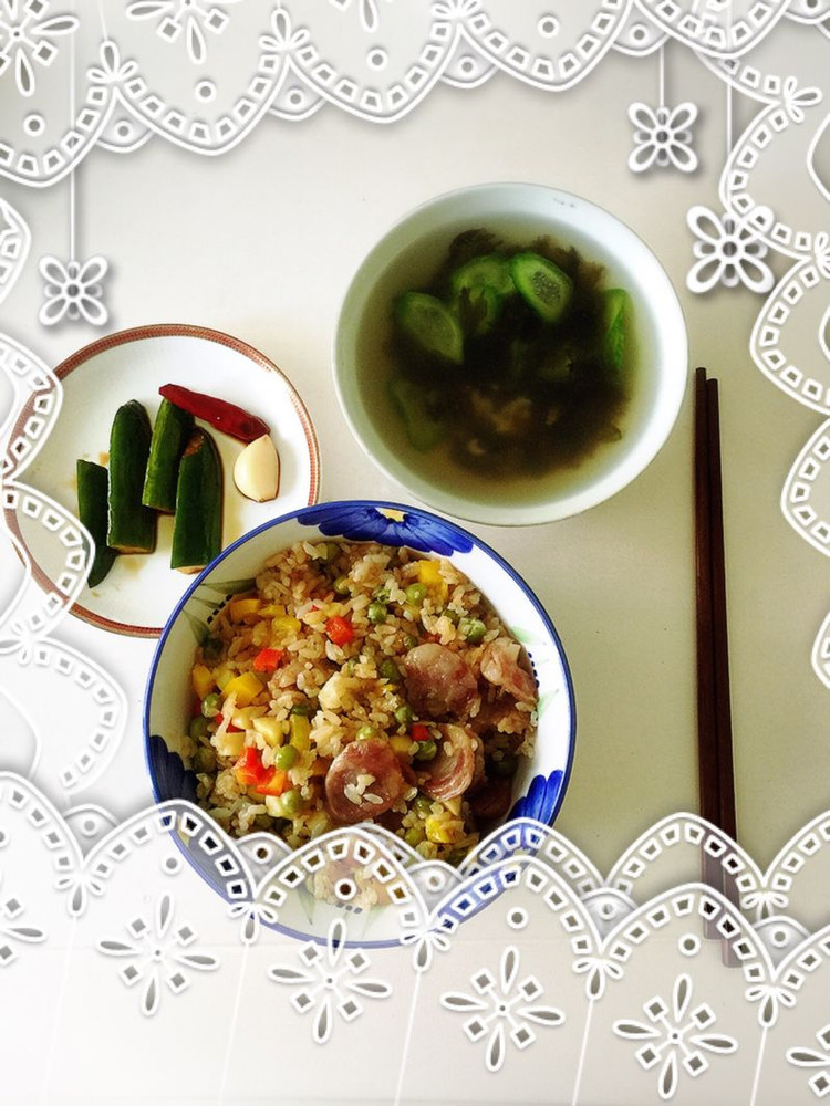 春笋豌豆香肠饭（彩虹饭）的做法