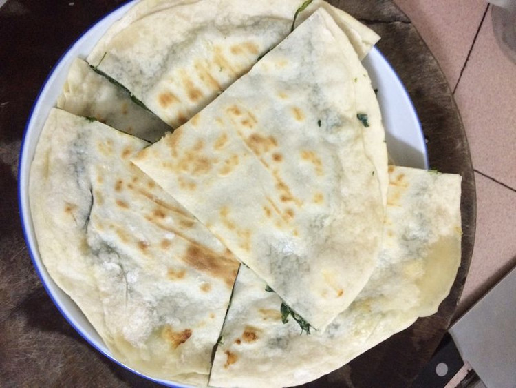 虾米韭菜鸡蛋饼的做法