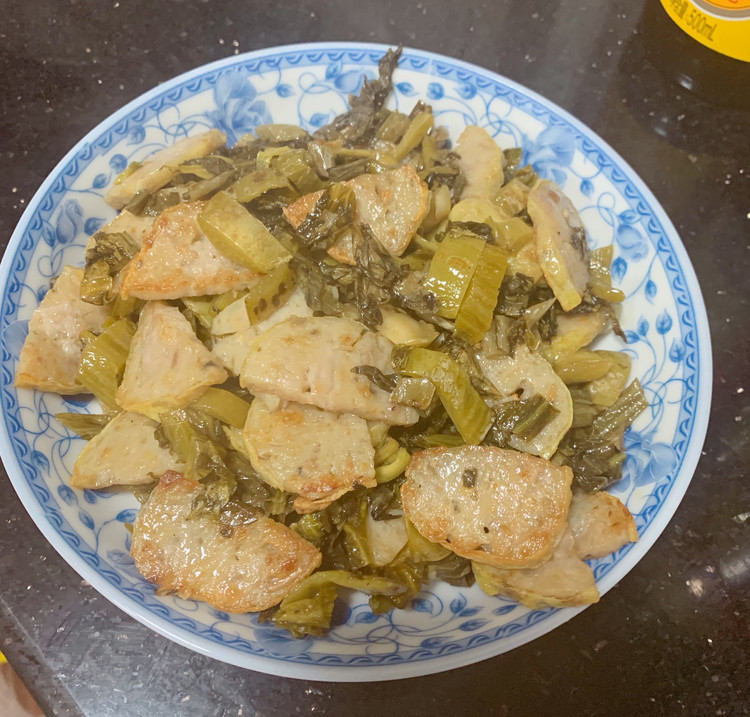 家常菜潮汕肉卷炒酸菜的做法