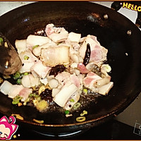 东北酸菜猪肉炖粉条的做法图解2
