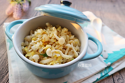 白玉菇蛋炒饭