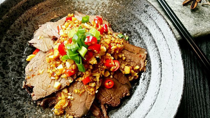 凉拌香辣牛肉