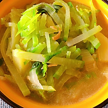 萝卜条土豆汤