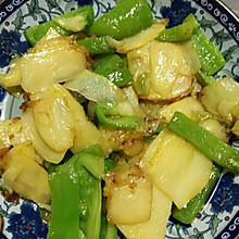 土豆片炒尖椒