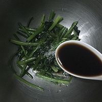 菠菜陈醋花生米的做法图解7