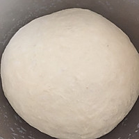 香浓日式炼乳面包的做法图解3