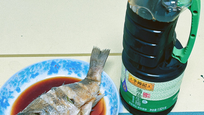 #李锦记X豆果 夏日轻食美味榜#简易版清蒸鲈鱼的做法