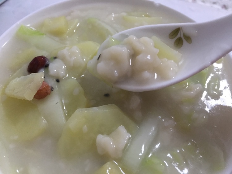 白菜土豆疙瘩汤