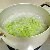 #本周热榜#糟卤毛豆掌握好技巧，毛豆翠绿又好吃的做法图解3