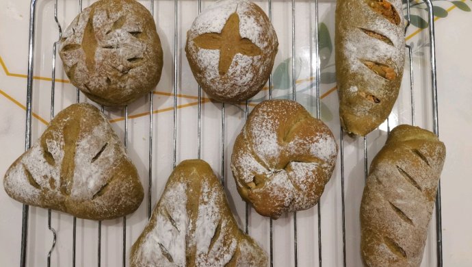 波兰种抹茶肉松软欧