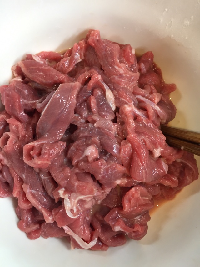 红红火火水煮牛肉的做法图解2
