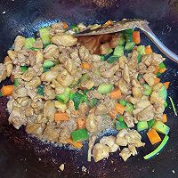 #来诺辉京东 解锁“胃”来资产#宫爆鸡丁#黄瓜胡萝卜鸡腿肉的做法图解9