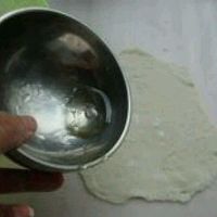 薄饼的做法图解4