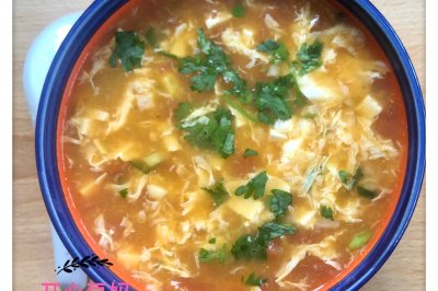 西红柿蛤蜊豆腐鸡蛋疙瘩汤