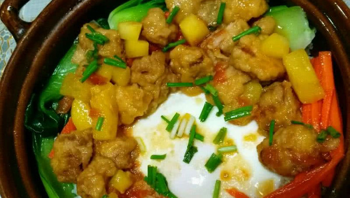菠萝煲仔饭