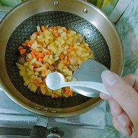 土豆炒胡萝卜（家常快手菜）的做法图解8