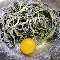炸香椿鱼儿的做法图解4