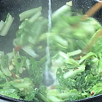 #巨下饭的家常菜#瓜子仁炝白菜的做法图解8