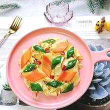 #15分钟周末菜#青椒炒豆皮