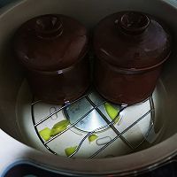 无腥味：牛奶炖鱼胶的做法图解5