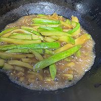 #葱伴侣豆瓣酱能蘸善炒#这么做西葫芦太好吃了-酱炒西葫芦的做法图解7