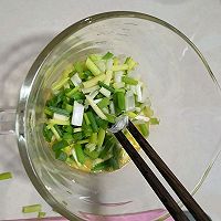 记忆中妈妈的葱花炒蛋#麦子厨房美食锅#的做法图解4