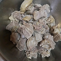 私房红烧牛腩(一次成功)的做法图解1