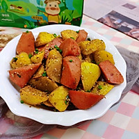 #巨下饭的家常菜#油炸土豆火腿肠的做法图解8