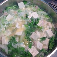 白菜虾仁豆腐煲的做法图解4